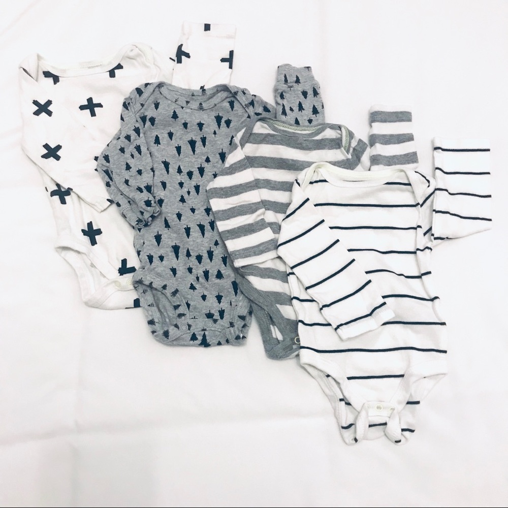 3/&25 0-3 mo. Onesie Bundle